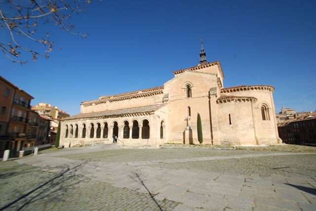 El románico en Segovia, capital, Monumento-España (2)